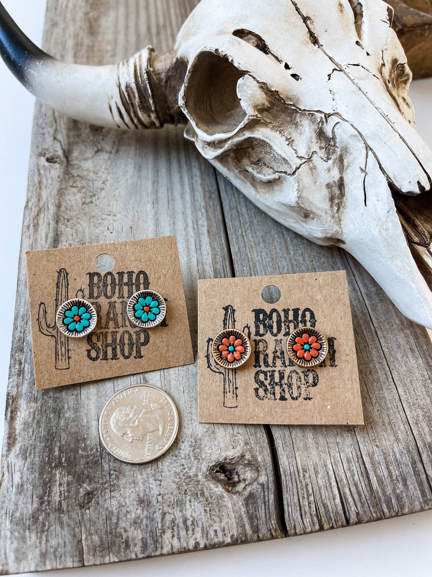 Western Flower Round Stud Earrings