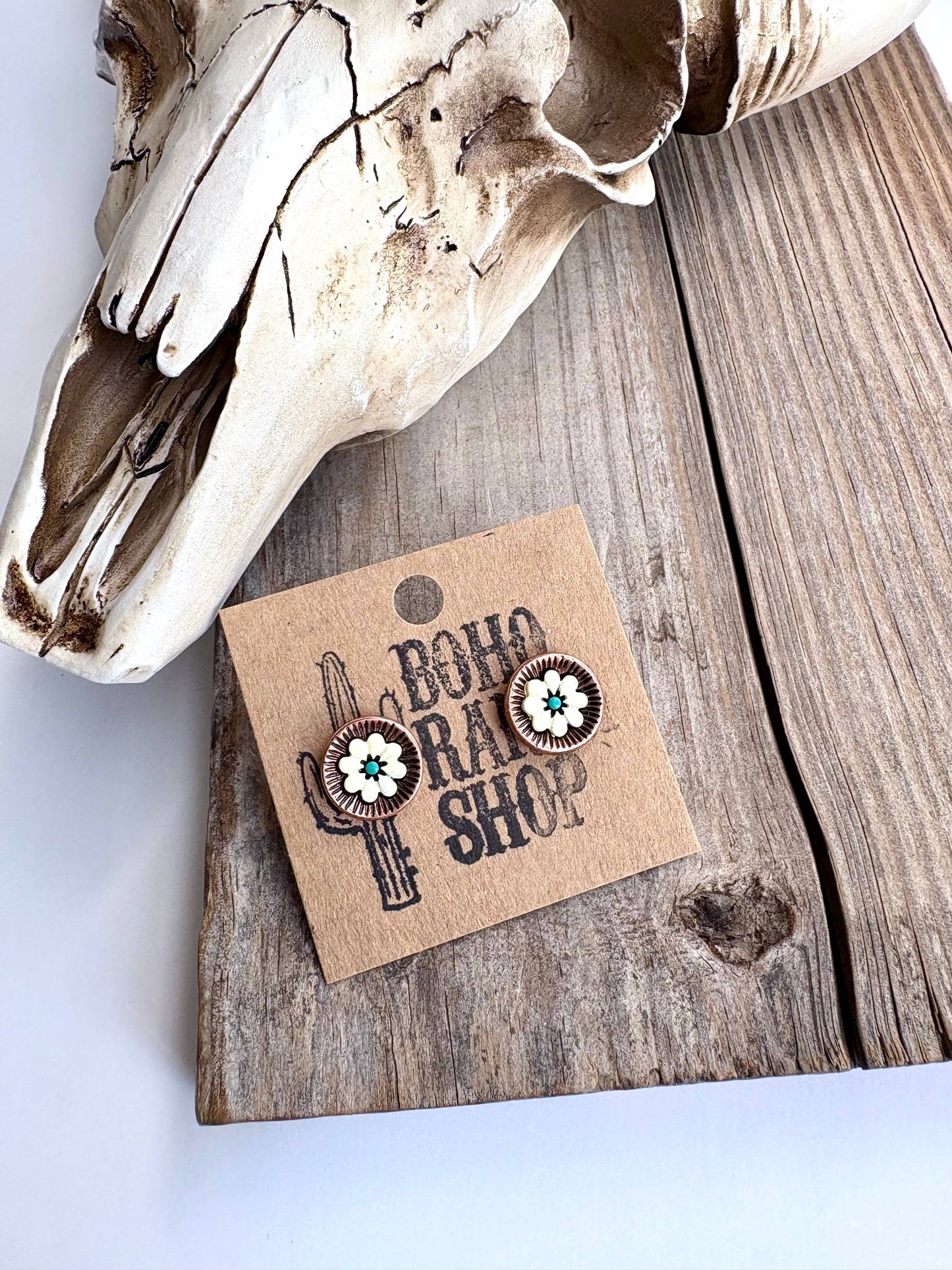 Western Flower Round Stud Earrings